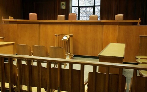 Πάτρα: 197 χρόνια κάθειρξη στους γονείς που βίαζαν τα 3 ανήλικα παιδιά τους
