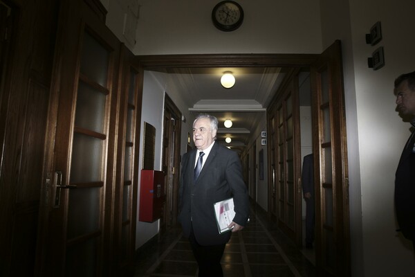 Δραγασάκης: Υπάρχει κίνδυνος να κλείσουν τα σύνορα