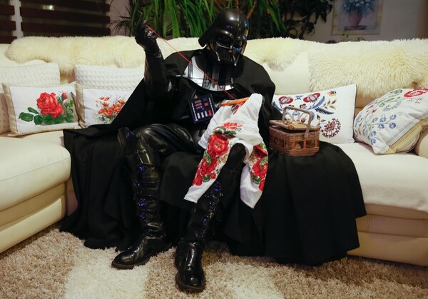 Η καθημερινή ζωή του Darth Mykolaiovych Vader μέσα από 17 φωτογραφίες