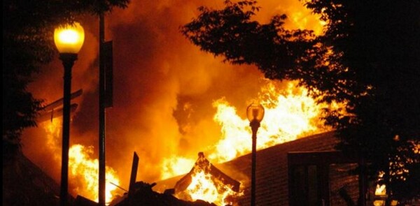 Μεγάλη πυρκαγιά σε ξενοδοχείο στο Ιράκ- Τουλάχιστον 17 νεκροί