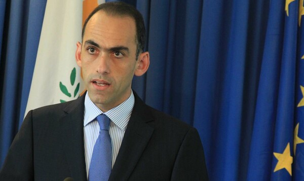 Η Κύπρος ανακοίνωσε και επισήμως πως τον Μάρτιο βγαίνει από το μνημόνιο