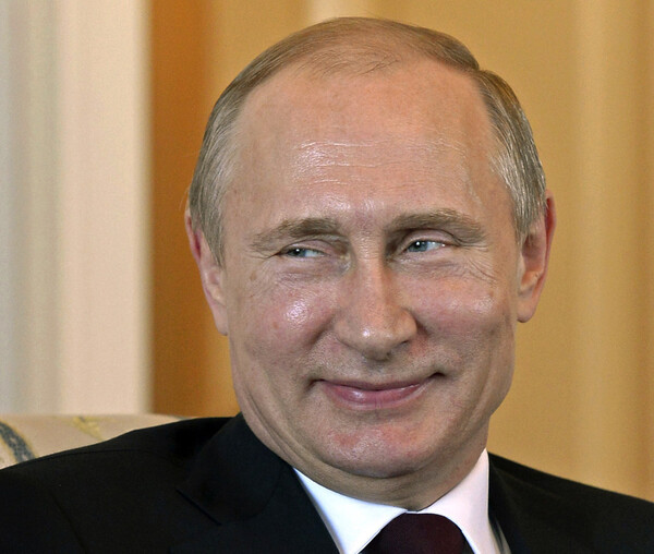 Το ίντερνετ έχει φρικάρει με το μυστήριο του Πούτιν - Είναι αθάνατος και ιδού οι αποδείξεις