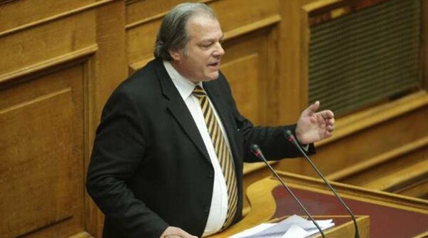Ομοφοβικό παραλήρημα του βουλευτή των ΑΝΕΛ Κώστα Κατσίκη στη συζήτηση για το σύμφωνο συμβίωσης