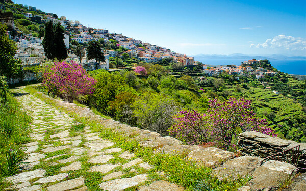 Πάσχα στην ανοιξιάτικη Τζια