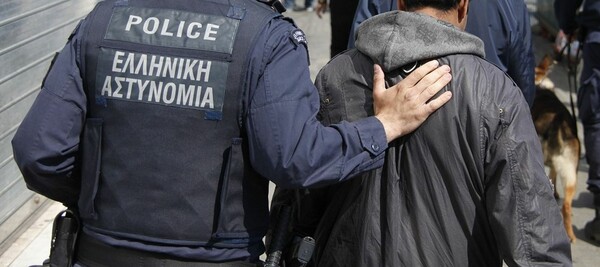 Θεσσαλονίκη: Δύο συλλήψεις για παράνομη διακίνηση αλλοδαπών