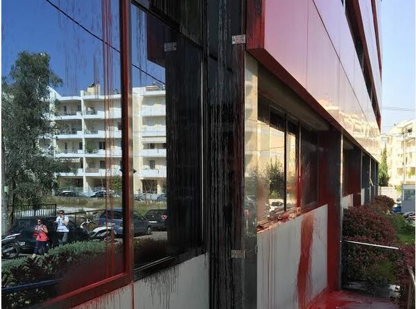 Ο Ρουβίκωνας πίσω από την επίθεση στο «Πρώτο Θέμα»