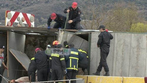 Εγνατία: Τροχαίο με νταλίκα φορτωμένη άλογα- Νεκρά πολλά από τα ζώα