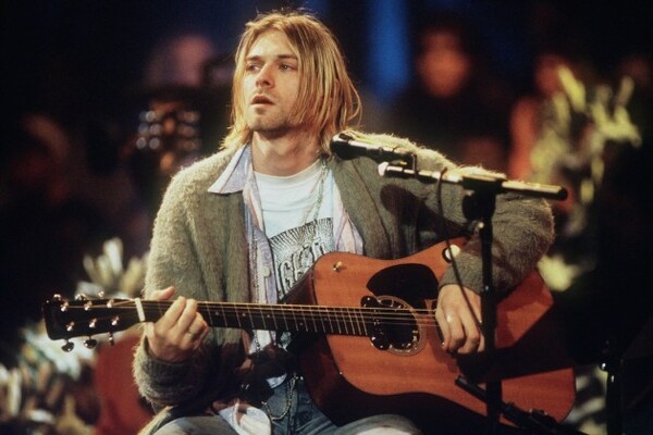 Ένα "οργισμένο" χειρόγραφο του Kurt Cobain και σπάνια αντικείμενα καλλιτεχνών σε πλειστηριασμό