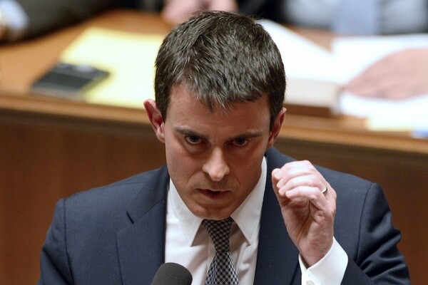 Μανουέλ Βάλς: Η προσφυγική κρίση μπορεί να καταστρέψει την Ε.Ε