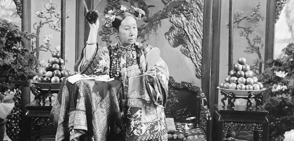 Η απίστευτη ιστορία μιας παλλακίδας που έγινε Αυτοκράτειρα της Κίνας