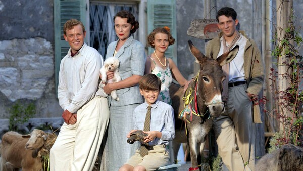 The Durrells: Η Αγγλική τηλεοπτική σειρά που γυρίστηκε στην Κέρκυρα