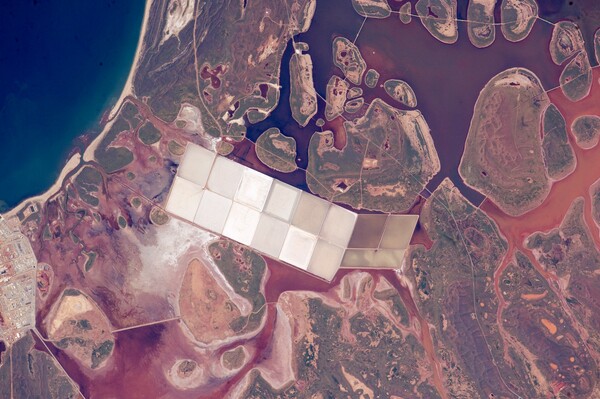 ΒΕST OF 2015 | Οι 15 πιο εντυπωσιακές φωτογραφίες της Γης από το διάστημα