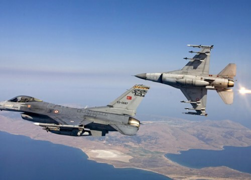Νέες παραβιάσεις στο Αιγαίο από τουρκικά αεροσκάφη κι ένα ελικόπτερο