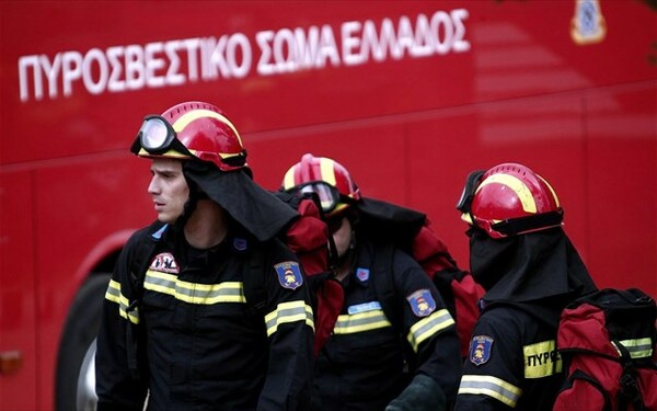 Πυρκαγιά σε εξέλιξη στον Ασπρόπυργο