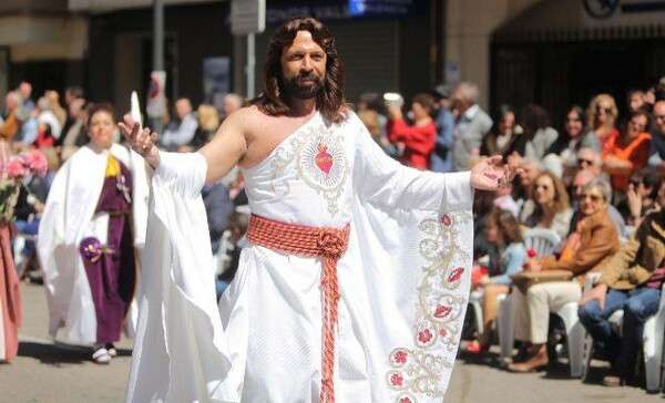 Ισπανία: Aπαγόρευσαν σε ηθοποιό να υποδυθεί τον Ιησού επειδή έδειχνε "πολύ γκέι"