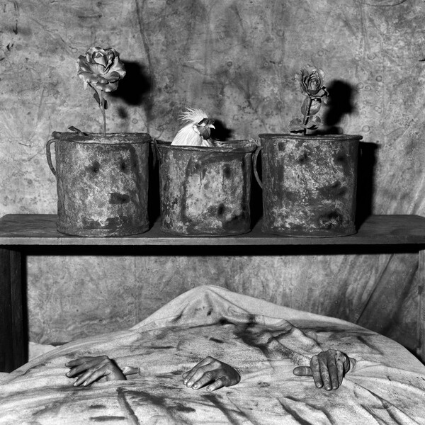 Something rich and strange... O υπόγειος κόσμος του Roger Ballen
