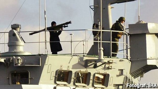 Ρώσος στρατιώτης σημαδεύει με εκτοξευτήρα ρουκετών την Κωνσταντινούπολη