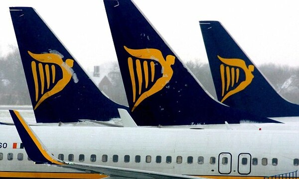 Η Ryanair αποζημιώνει επιβάτη που τραυματίστηκε στα γεννητικά όργανα από καυτό τσάι