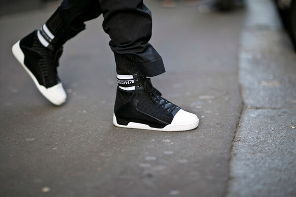 Sneakers über alles - Tα καλύτερα από το Fashion Week στο Παρίσι