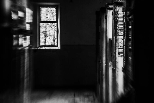 Σύννεφα της θλίψης. Jannis Andreas Tordheim (ΝSFW)