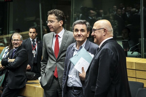 Reuters: Πιο κοντά σε συμφωνία δανειστές-Ελλάδα