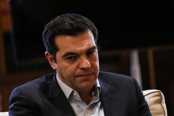 Η κατάσταση στα άκρα: Τηλεφώνημα Τσίπρα στον Μουζάλα, πληροφορίες για παραίτηση