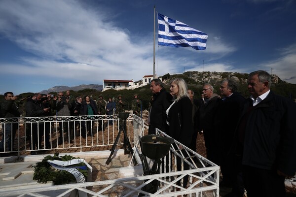 Η επίσκεψη Καμμένου με Χρυσαυγίτες βουλευτές στα ακριτικά νησιά προκαλεί αντιδράσεις