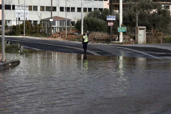 Νέο κύμα κακοκαιρίας σάρωσε την Αθήνα - 250 οι κλήσεις στην Πυροσβεστική