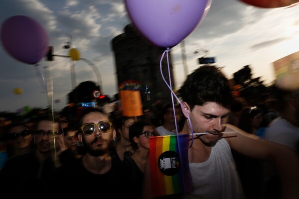 40 φωτογραφίες απ' το πολύχρωμο Pride της Θεσσαλονίκης
