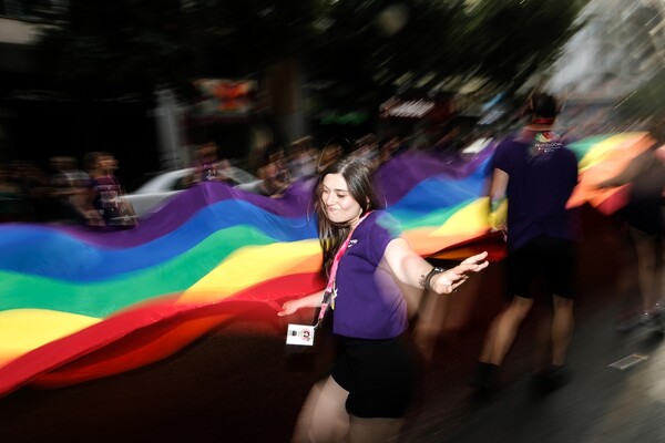 40 φωτογραφίες απ' το πολύχρωμο Pride της Θεσσαλονίκης