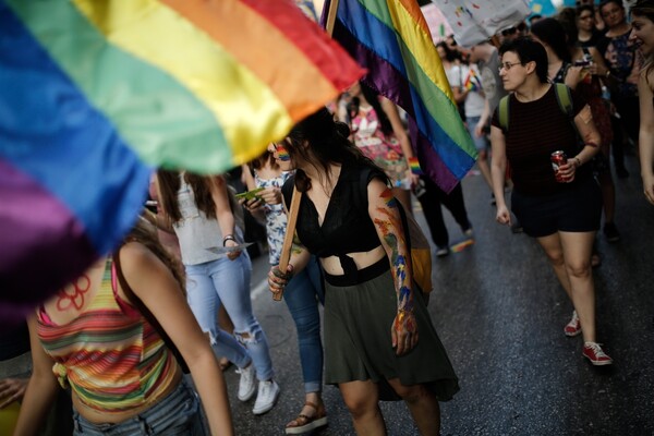 40 φωτογραφίες απ' το πολύχρωμο Pride της Θεσσαλονίκης