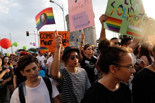 40 φωτογραφίες απ' το πολύχρωμο Pride της Θεσσαλονίκης