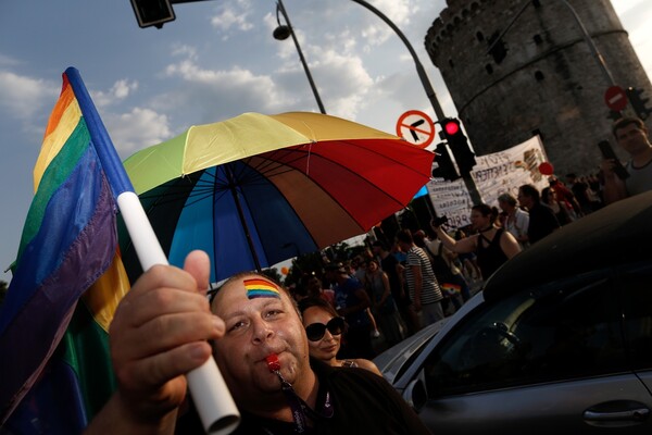 40 φωτογραφίες απ' το πολύχρωμο Pride της Θεσσαλονίκης