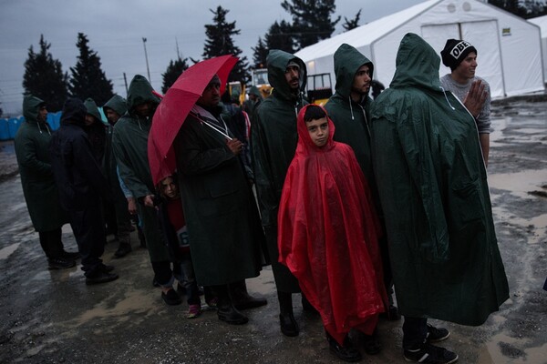 Παρατηρητήριο Ανθρώπινων Δικαιωμάτων: Οι πρόσφυγες πρέπει να προστατευτούν ενόψει του χειμώνα