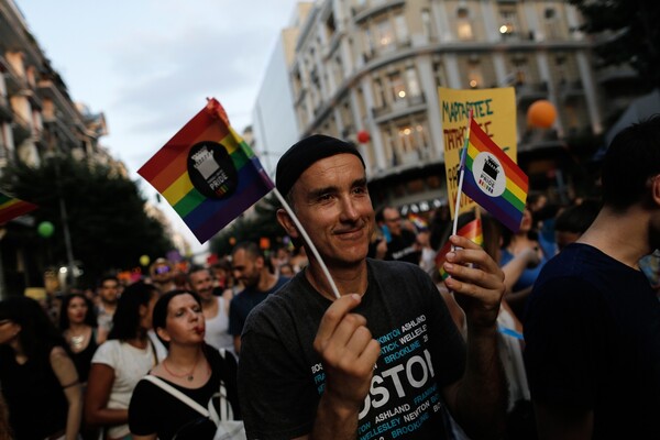 40 φωτογραφίες απ' το πολύχρωμο Pride της Θεσσαλονίκης