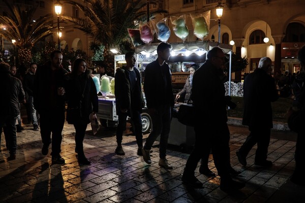 Χριστούγεννα στη Θεσσαλονίκη - Η φωταγώγηση στην πλατεία Αριστοτέλους