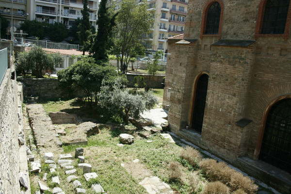 Τα Αόρατα Μνημεία της Θεσσαλονίκης - τότε και τώρα