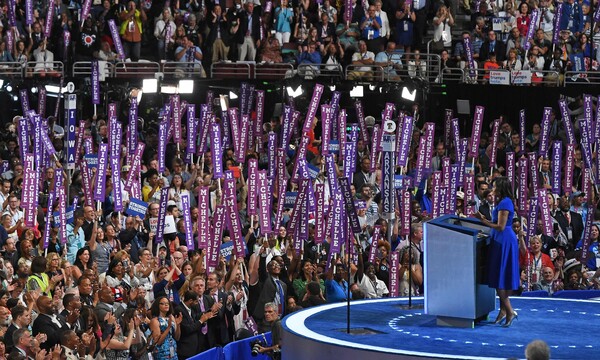 Μισέλ Ομπάμα: Η κομψότητα ως άλλοθι και εργαλείο για σκληρά πολιτικά παιχνίδια