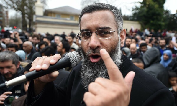 Βρετανία: Σε κάθειρξη 5,5 ετών καταδικάστηκε ο διαβόητος ισλαμιστής ιεροκήρυκας μίσους Τσάουνταρι