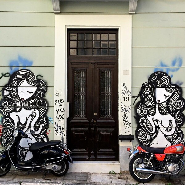 O Alexander Jaschik βλέπει τις πόρτες της Αθήνας ως καμβάδες και το αποτέλεσμα είναι πανέμορφο