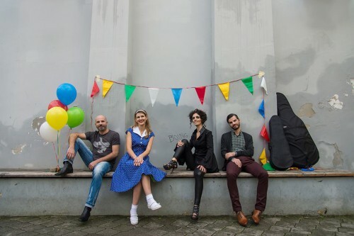 Aυτό το κουαρτέτο εγχόρδων παίζει στο Fringe Festival του Εδιμβούργου από Βιβάλντι μέχρι Guns'n'Roses και Avicii