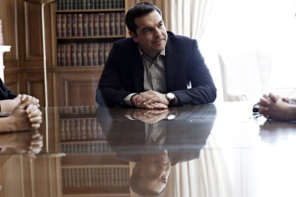 Έκτακτη σύσκεψη για το ποδόσφαιρο υπό τον Τσίπρα