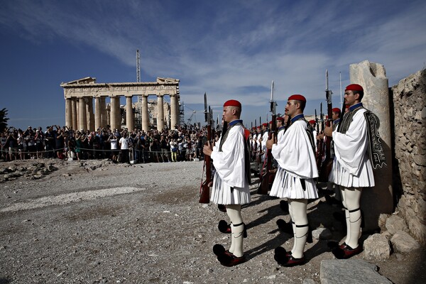 Η Αθήνα γιόρτασε την 72η επέτειο απελευθέρωσης από τους Ναζί