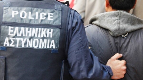Ερώτηση 21 βουλευτών του ΣΥΡΙΖΑ για την καταγγελία περί εξευτελισμού ανηλίκων προσφύγων από αστυνομικούς
