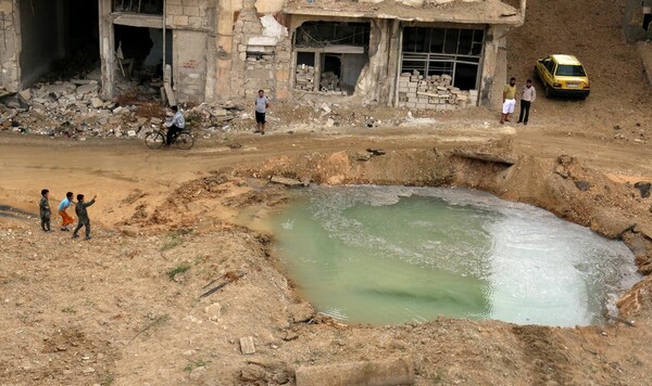 UNICEF: Οι σφοδροί βομβαρδισμοί στο Χαλέπι έχουν αφήσει 2 εκατ. ανθρώπους χωρίς τρεχούμενο νερό