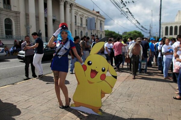 "Ξεφουσκώνει" η μανία του Pokemon Go; - Λιγοστεύουν ήδη οι χρήστες που ασχολούνται καθημερινά