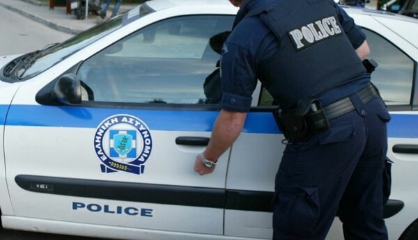 Αστυνομικός εκτός υπηρεσίας πυροβόλησε και σκότωσε τον γείτονά του στο κέντρο της Αθήνας