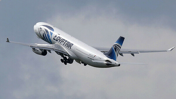 Ερευνητικό σκάφος συνέλεξε ανθρώπινα μέλη από το σημείο πτώσης του αεροσκάφους της EgyptAir