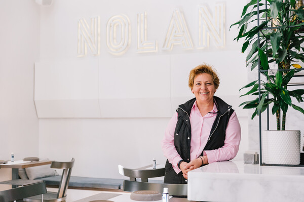 Έλενα Μαντζουράνη Nolan