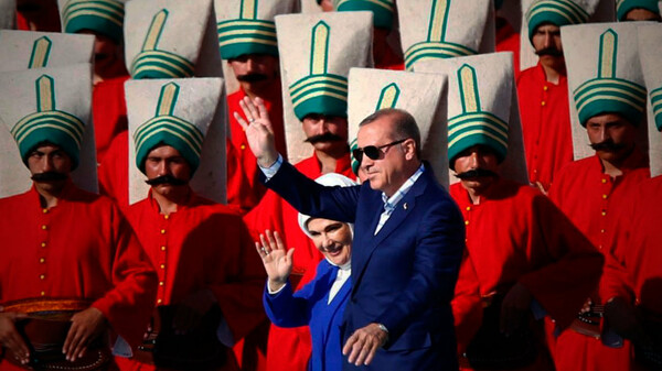 Σουλτς: Ο Ερντογάν θέλει να μονοπωλήσει την εξουσία